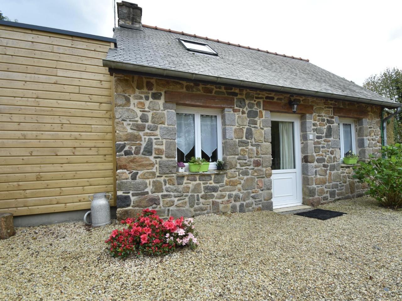 Breton Stone House In Saint Gilles Les Bois别墅 外观 照片